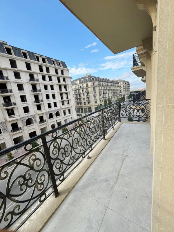 Kirayə verilir 2 otaqlı mənzil 70 m²