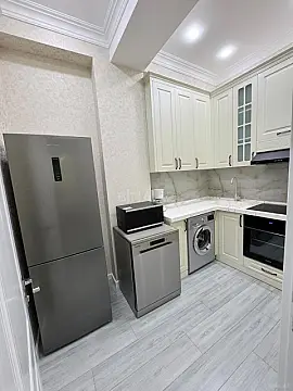 Kirayə verilir 2 otaqlı mənzil 70 m²