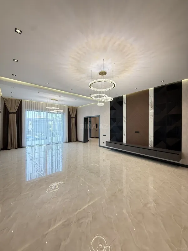 Satılır 6 otaqlı həyət evi 400 m²