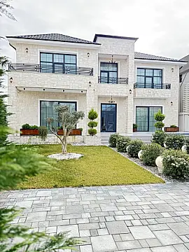 Satılır 6 otaqlı həyət evi 400 m²