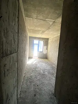 Satılır 4 otaqlı mənzil 171 m²