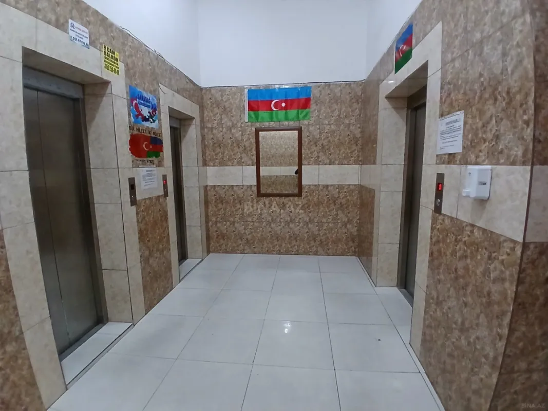 Satılır 3 otaqlı mənzil 136 m²