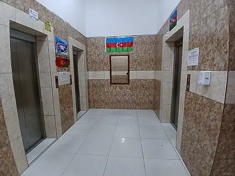 Satılır 3 otaqlı mənzil 136 m²
