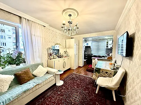 Satılır 2 otaqlı mənzil 35 m²