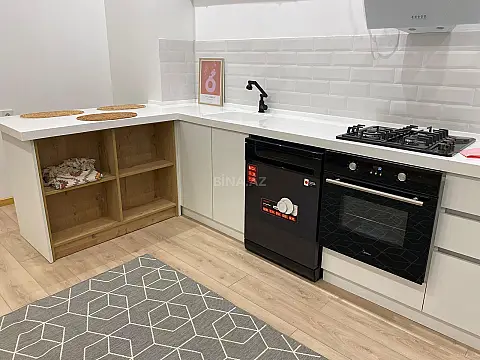 Kirayə verilir 2 otaqlı mənzil 65 m²