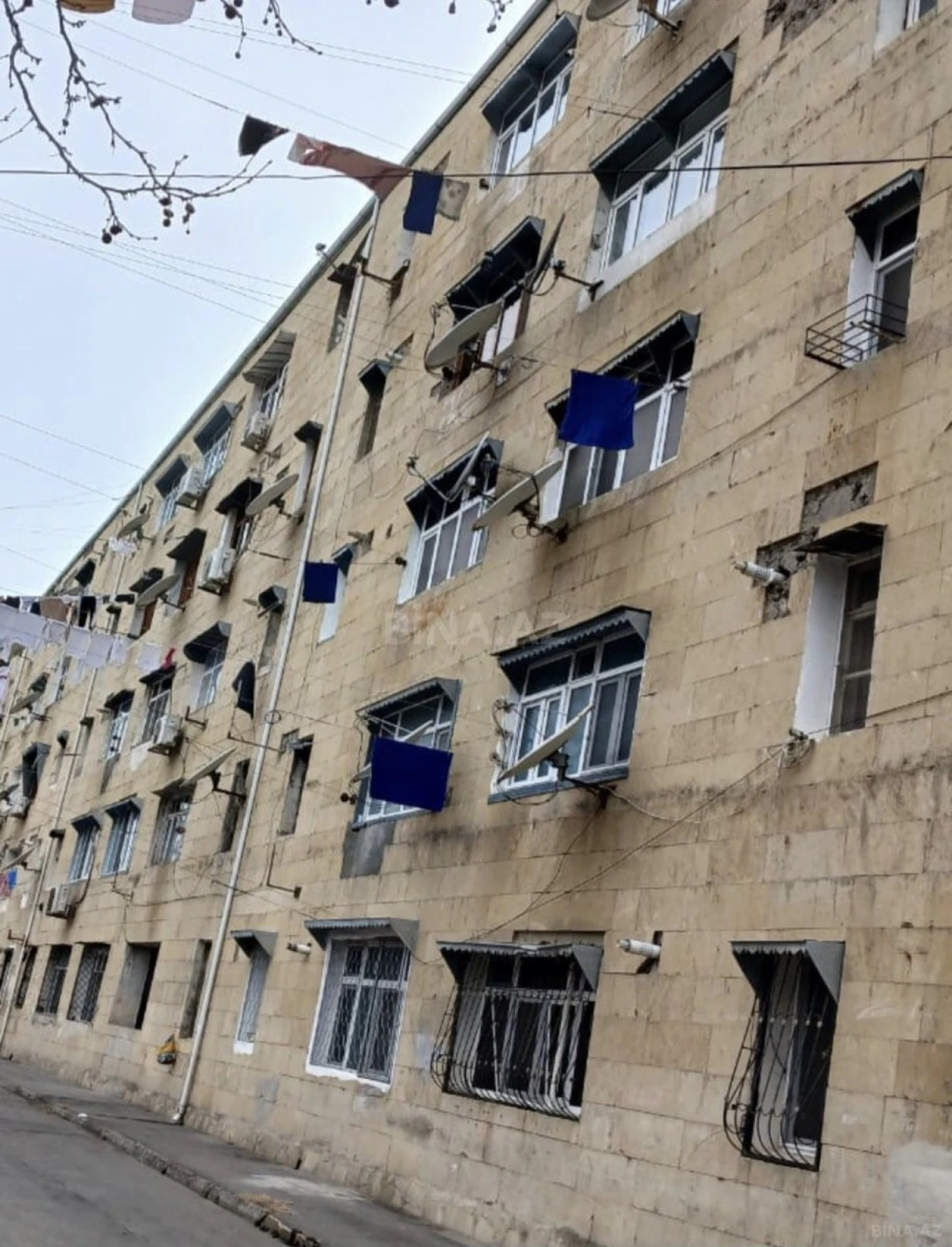 Satılır 2 otaqlı mənzil 49 m²