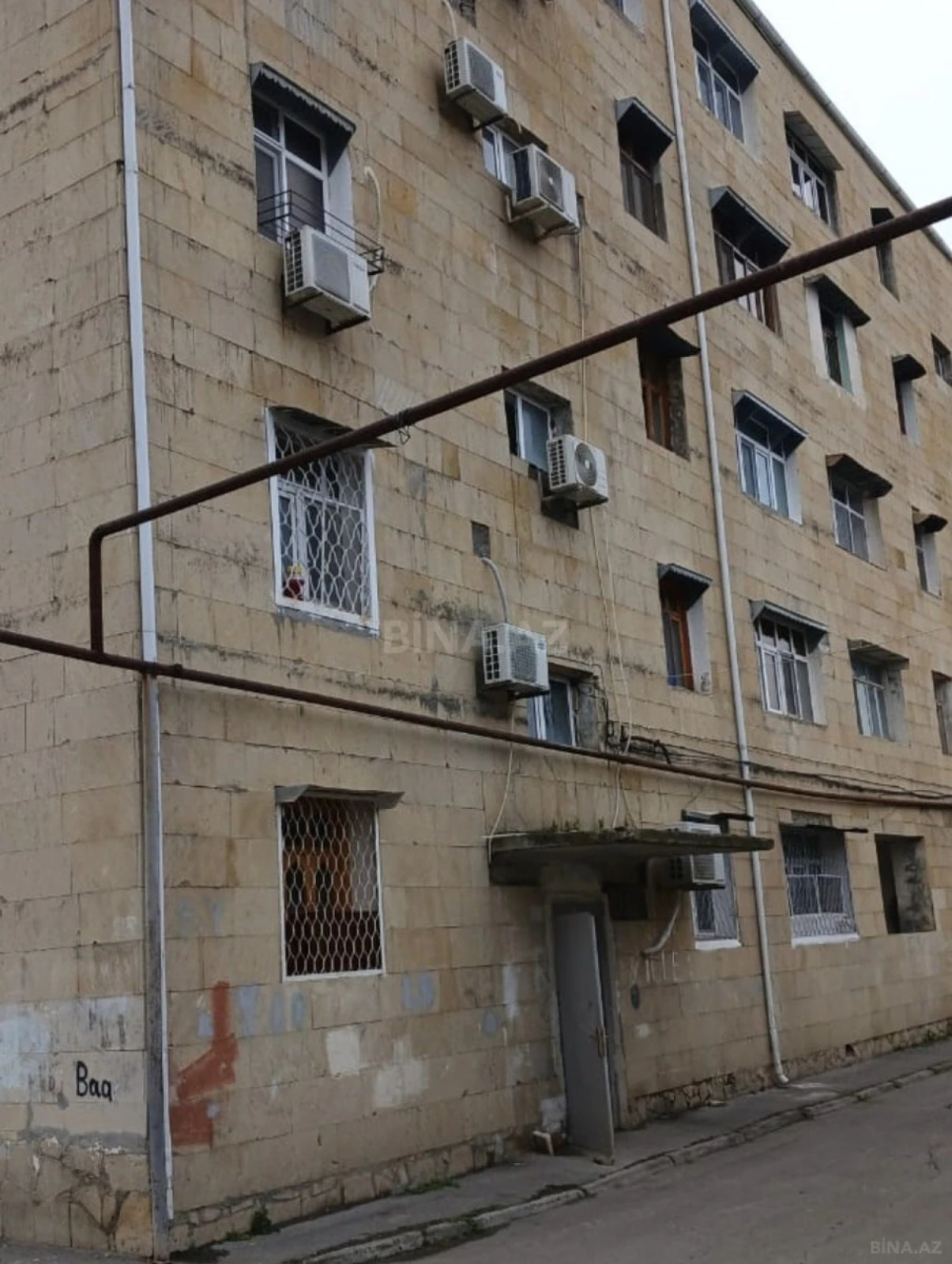 Satılır 2 otaqlı mənzil 49 m²