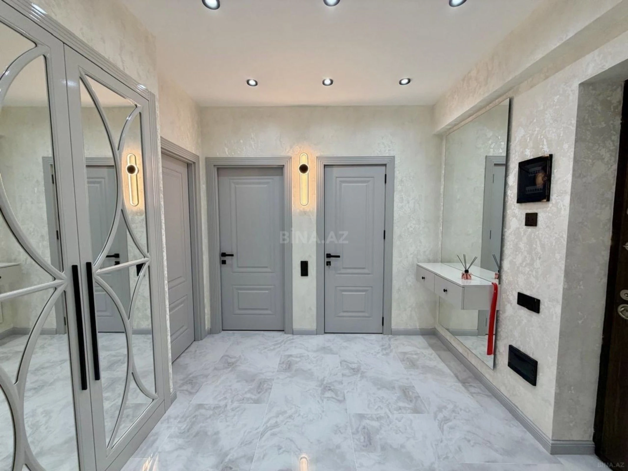 Satılır 3 otaqlı mənzil 80 m²