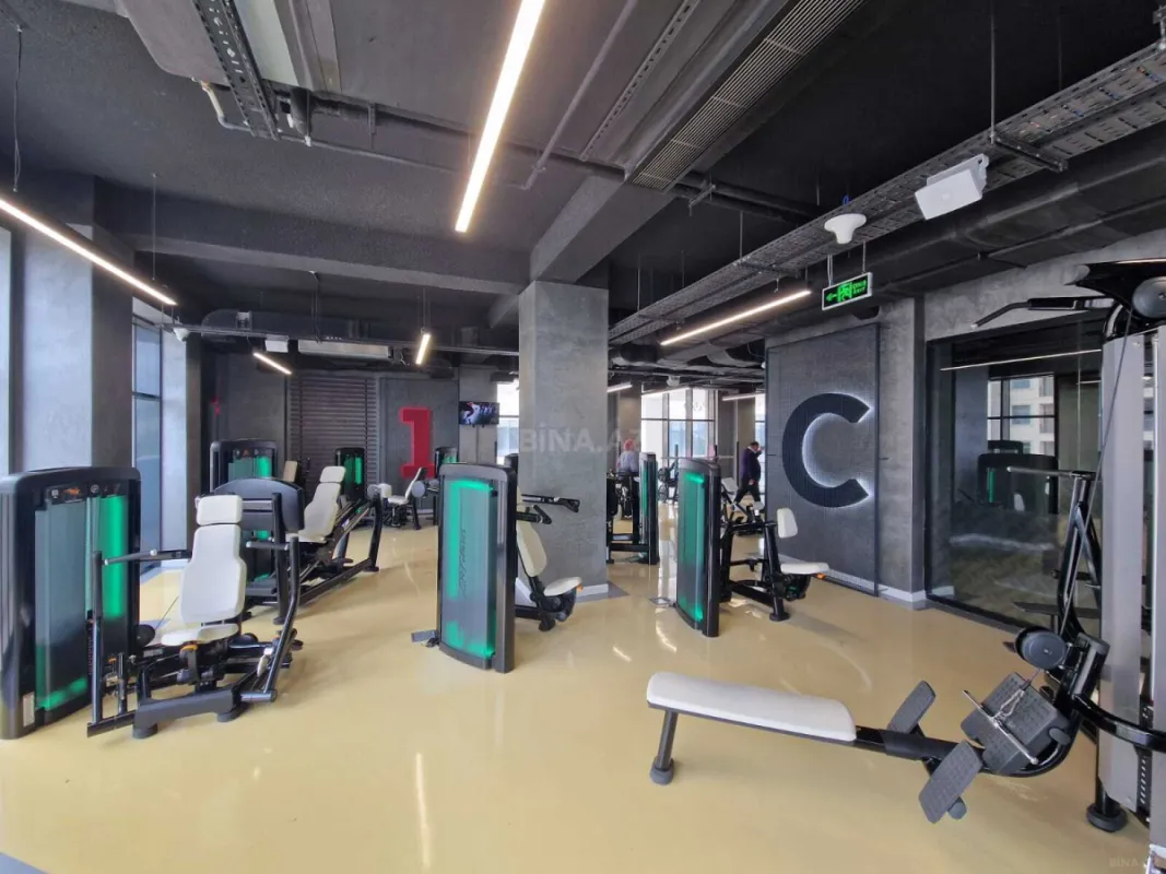 Satılır 3 otaqlı mənzil 170 m²