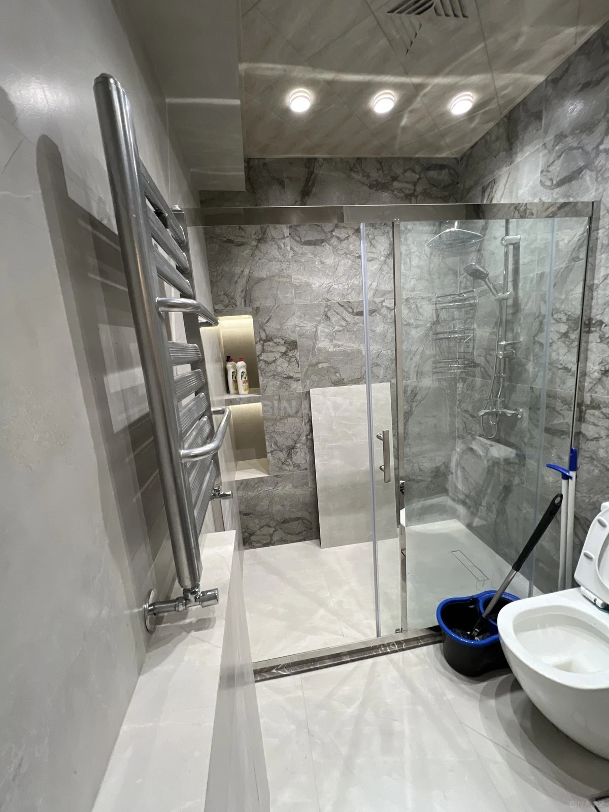 Satılır 2 otaqlı mənzil 68 m²