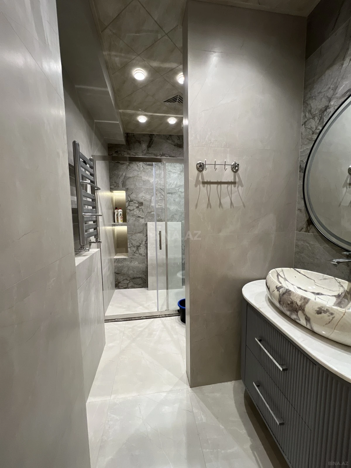 Satılır 2 otaqlı mənzil 68 m²