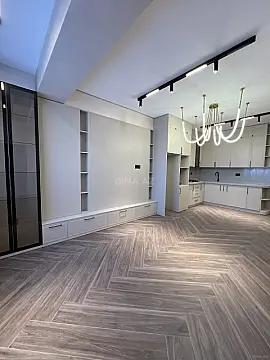 Satılır 2 otaqlı mənzil 68 m²