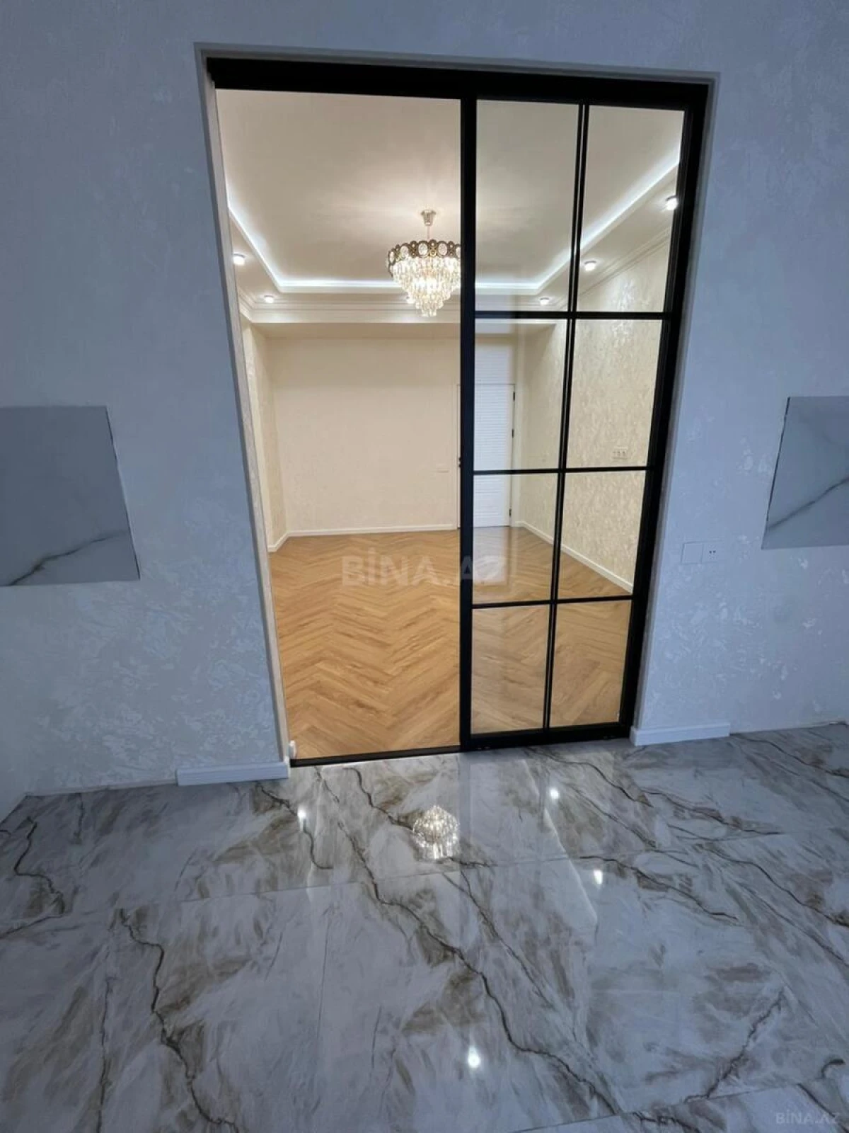 Satılır 2 otaqlı mənzil 65 m²