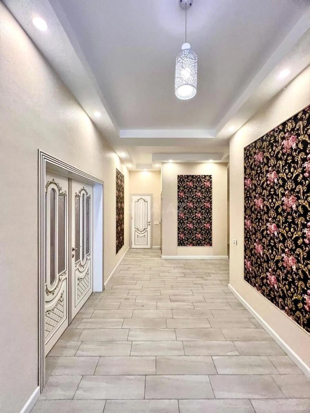 Satılır 5 otaqlı həyət evi 218 m²