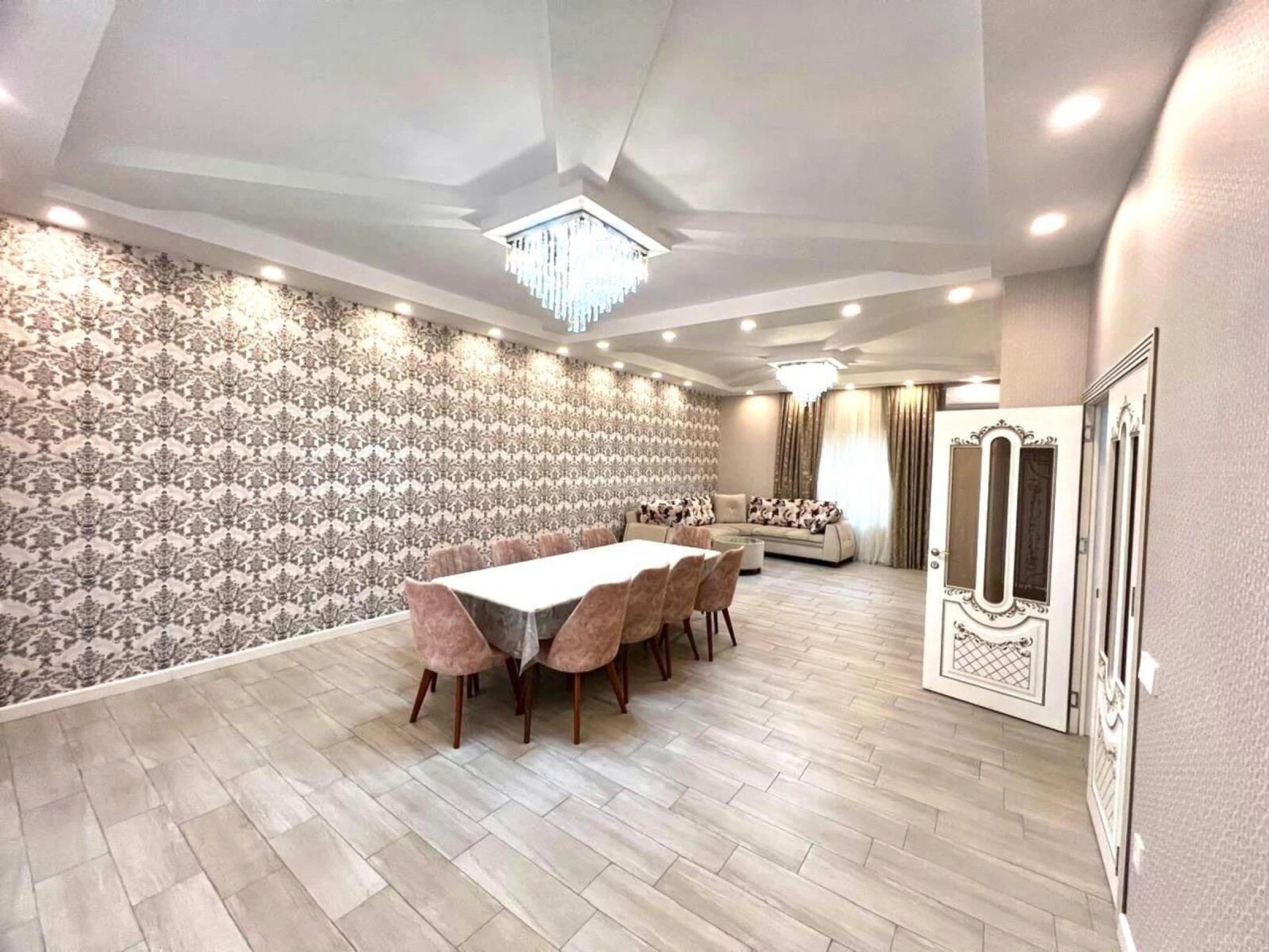 Satılır 5 otaqlı həyət evi 218 m²