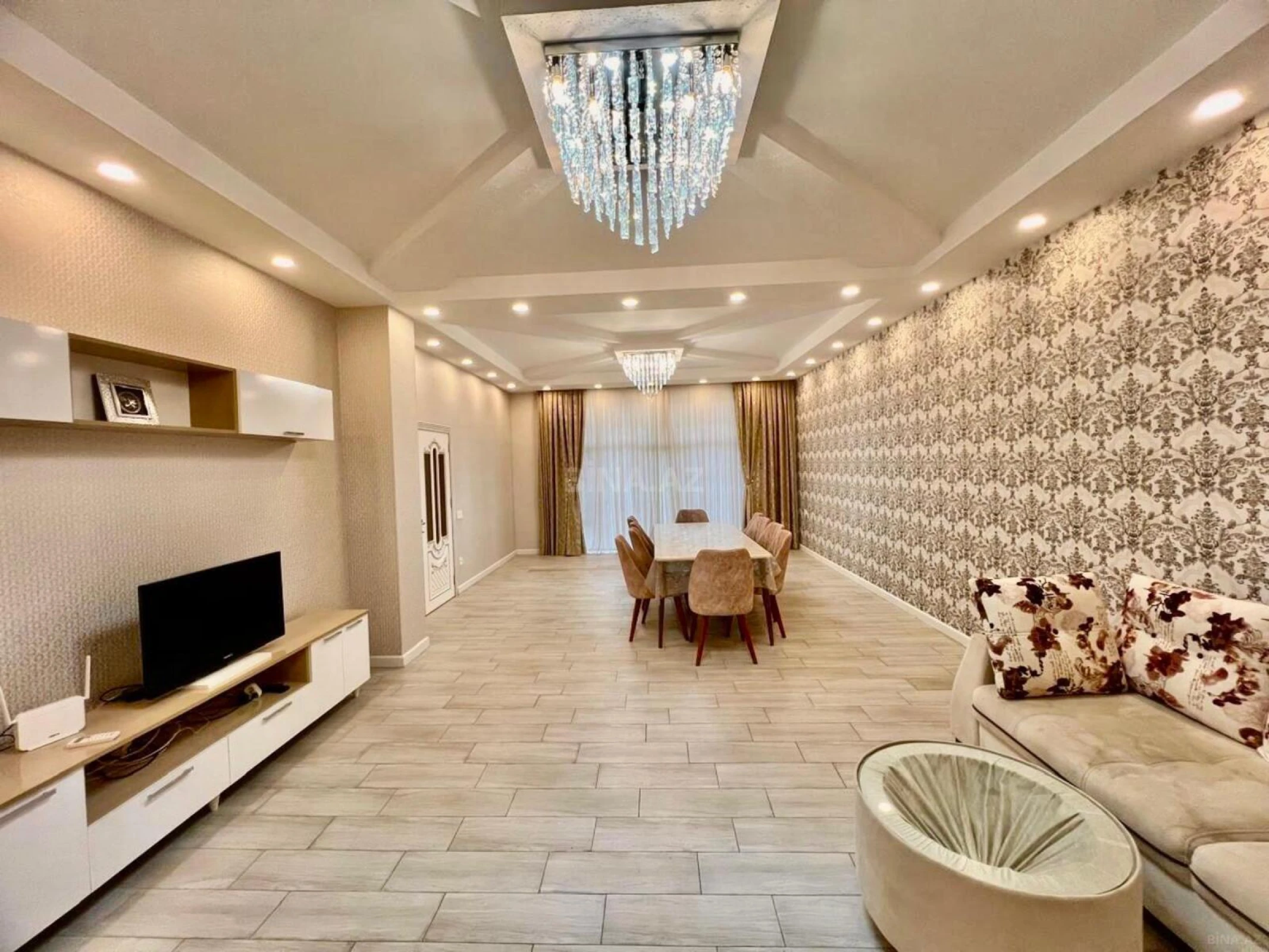 Satılır 5 otaqlı həyət evi 218 m²