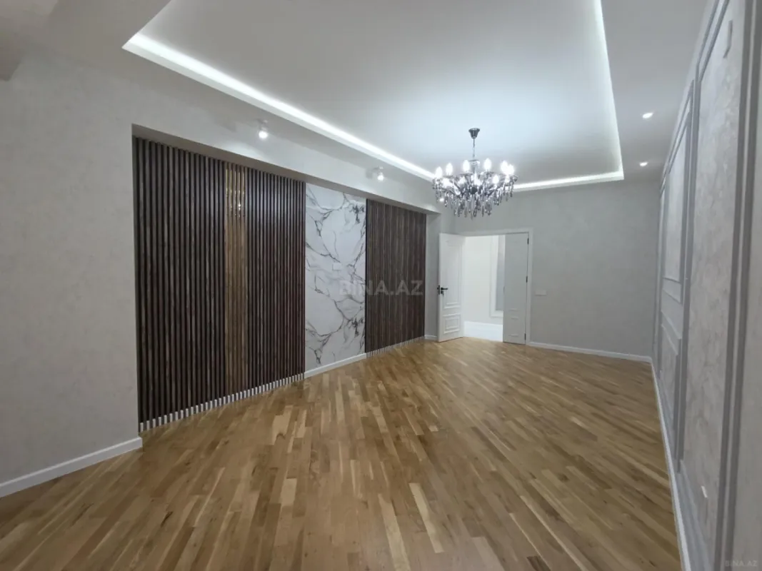 Satılır 4 otaqlı mənzil 153 m²
