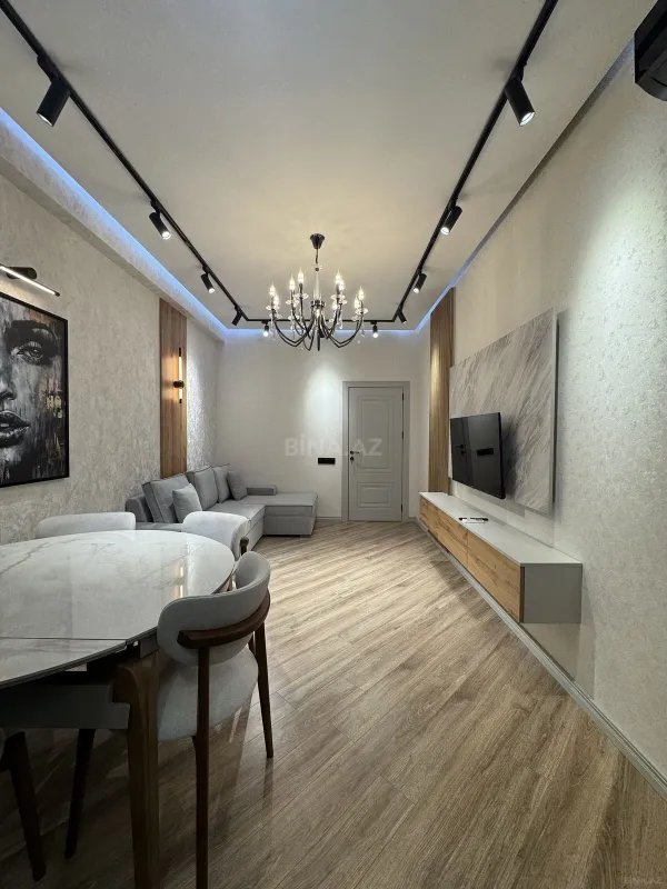 Satılır 2 otaqlı mənzil 55 m²