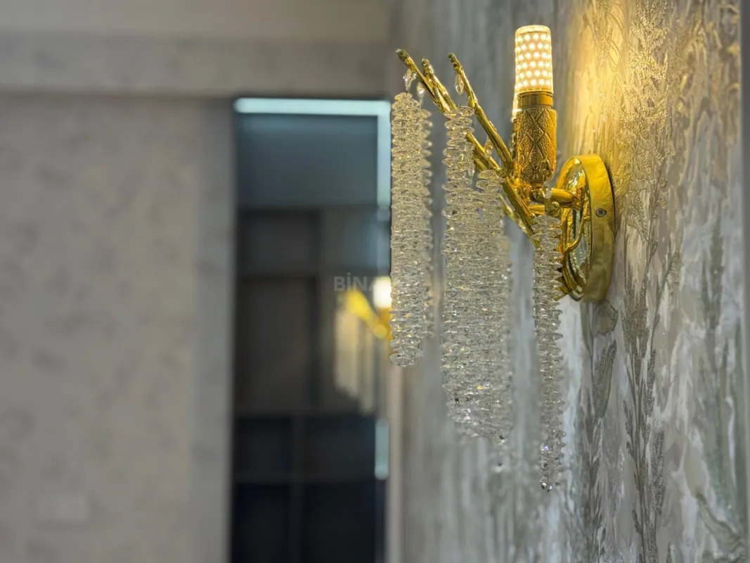 Satılır 2 otaqlı mənzil 77 m²