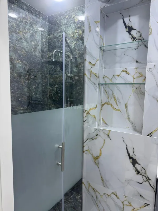 Satılır 2 otaqlı mənzil 77 m²