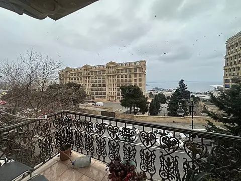 Satılır 3 otaqlı mənzil 80 m²