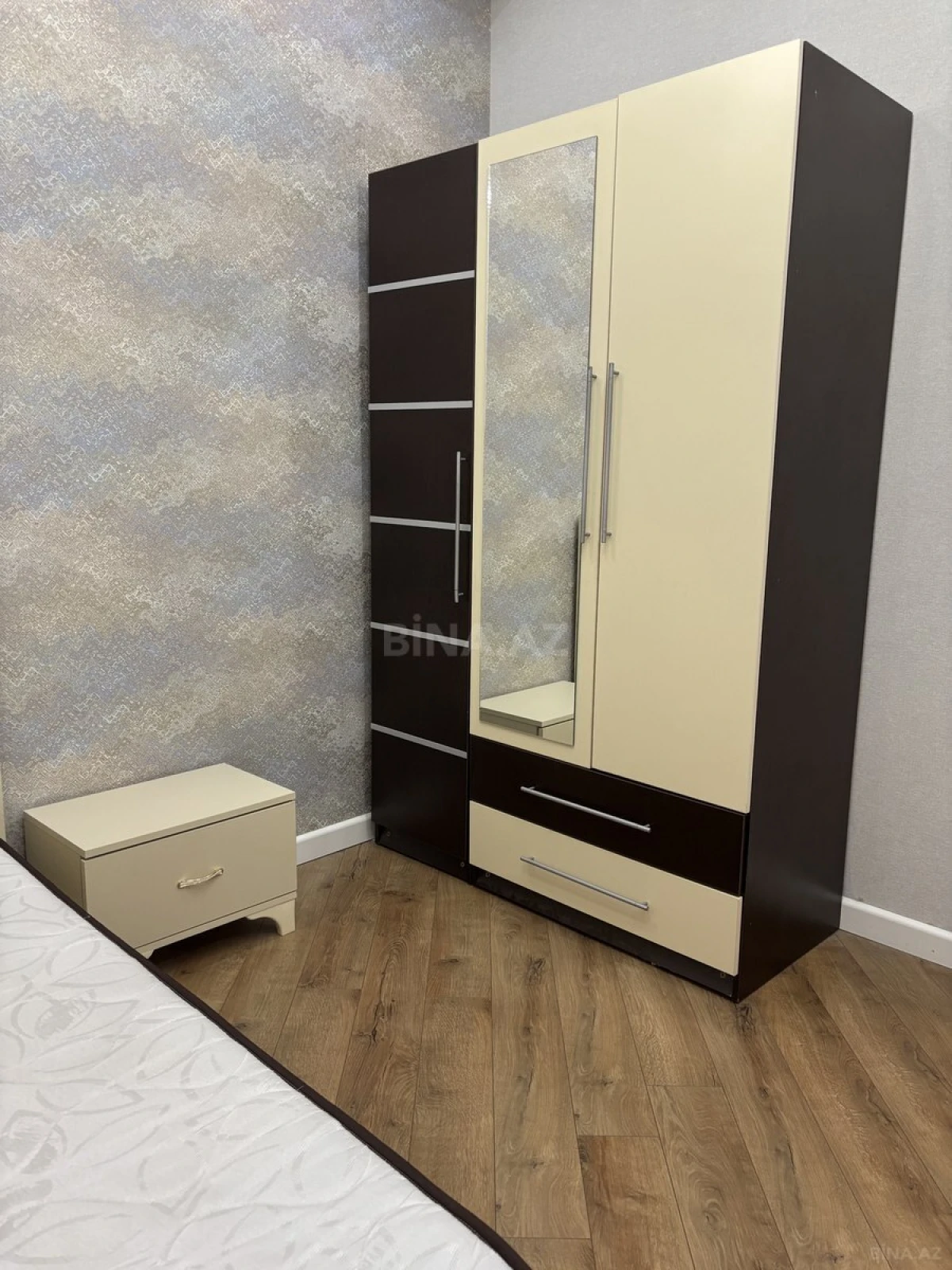 Kirayə verilir 3 otaqlı mənzil 79 m²