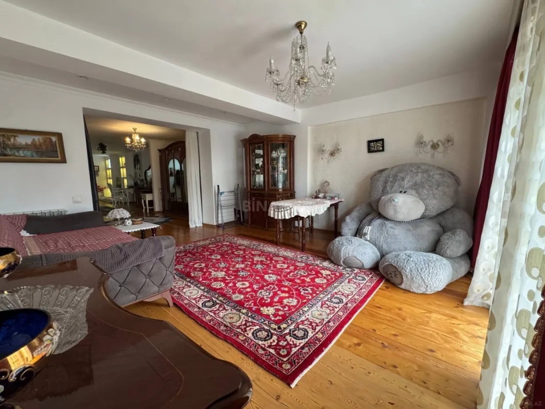 Satılır 3 otaqlı mənzil 115 m²