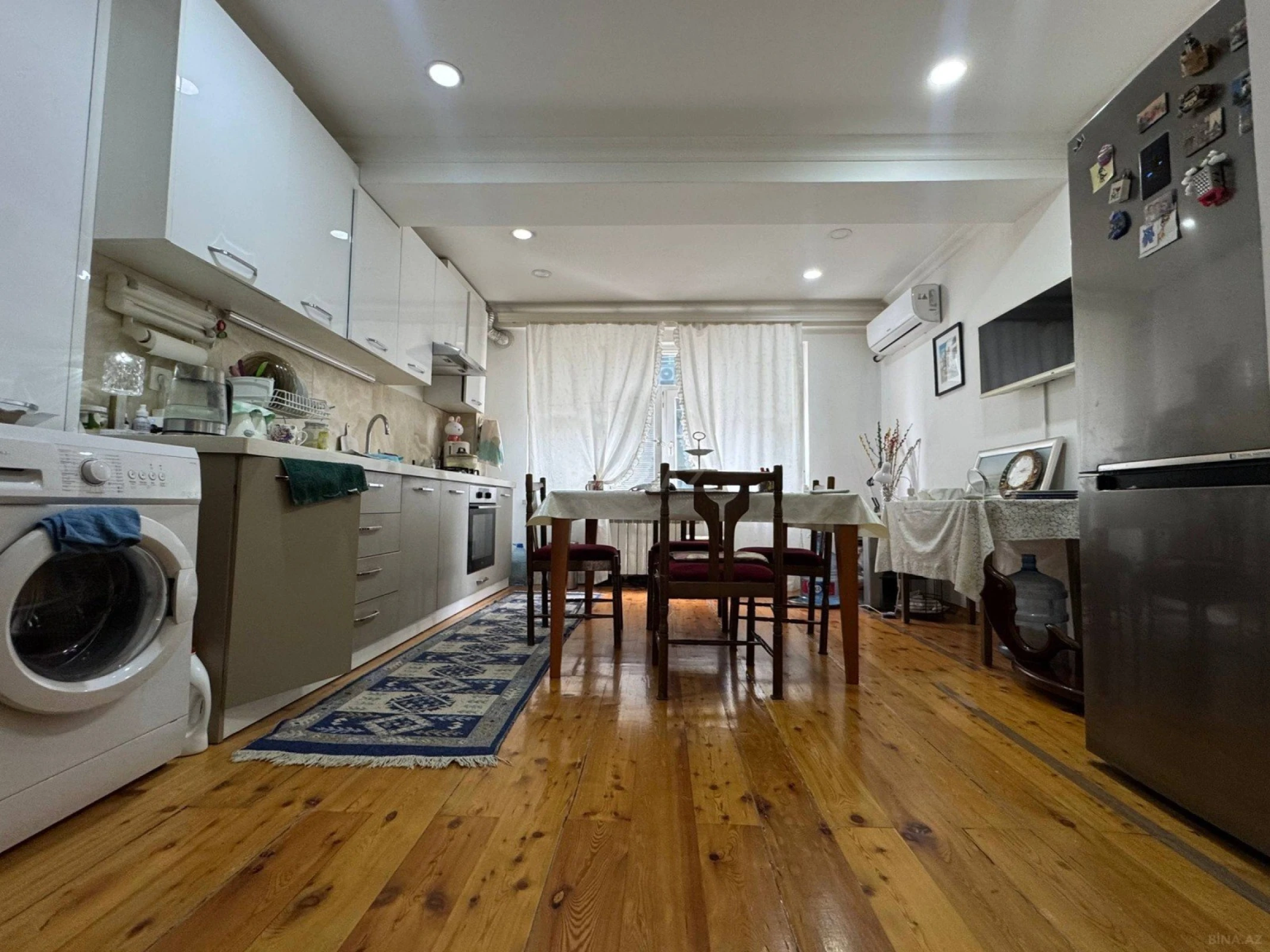 Satılır 3 otaqlı mənzil 115 m²