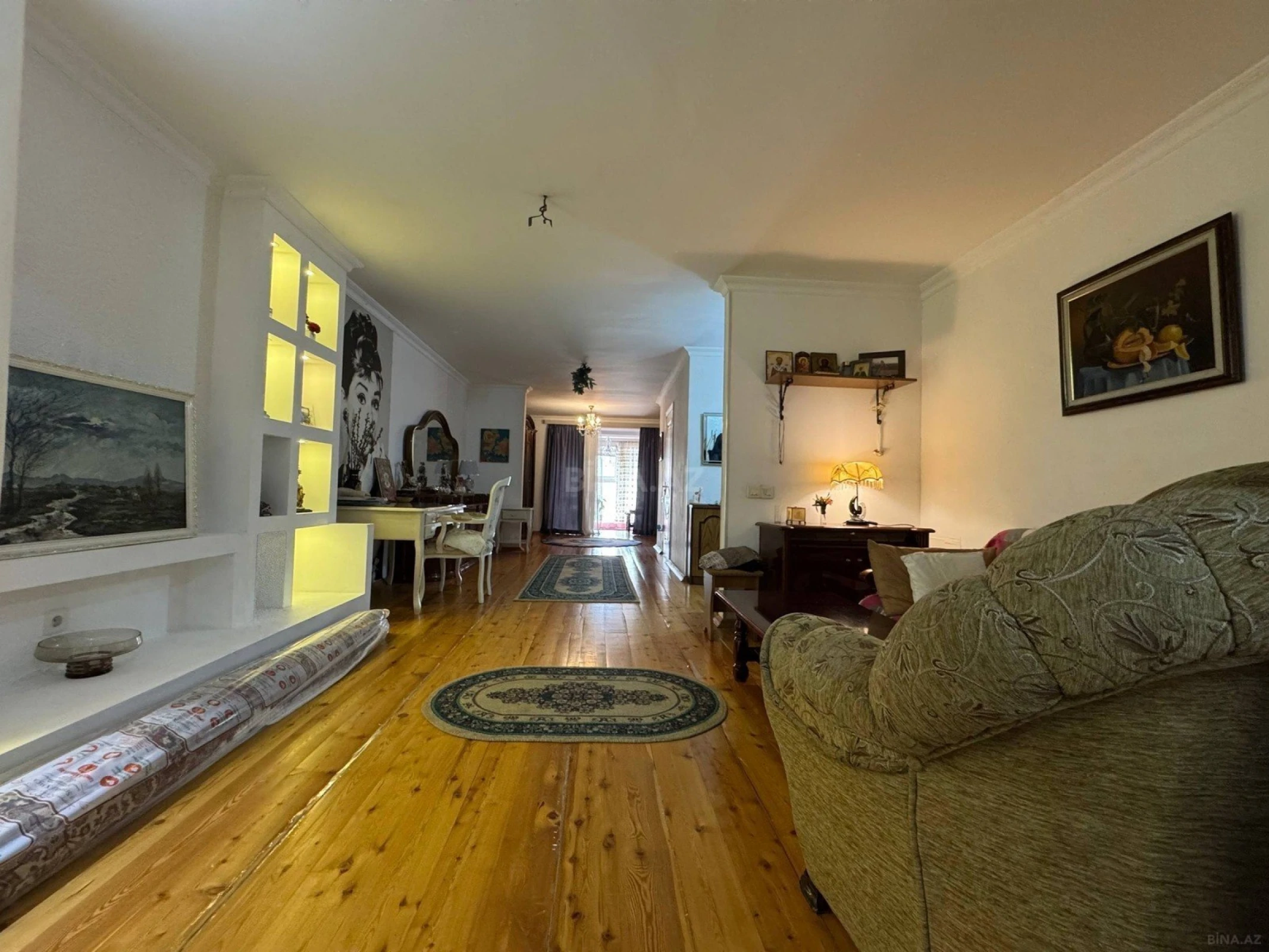 Satılır 3 otaqlı mənzil 115 m²