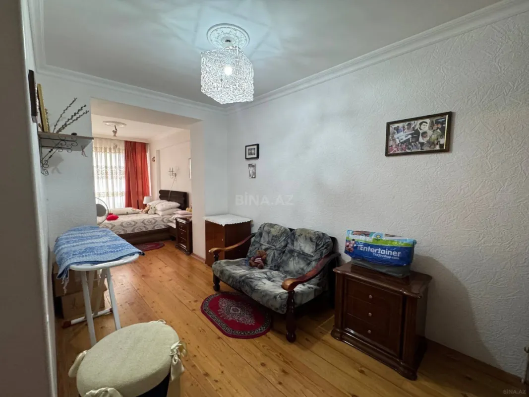 Satılır 3 otaqlı mənzil 115 m²