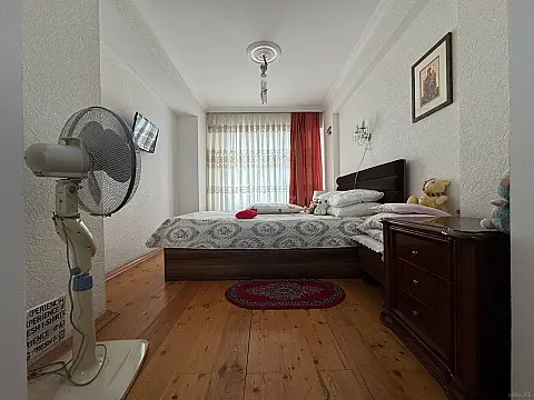 Satılır 3 otaqlı mənzil 115 m²