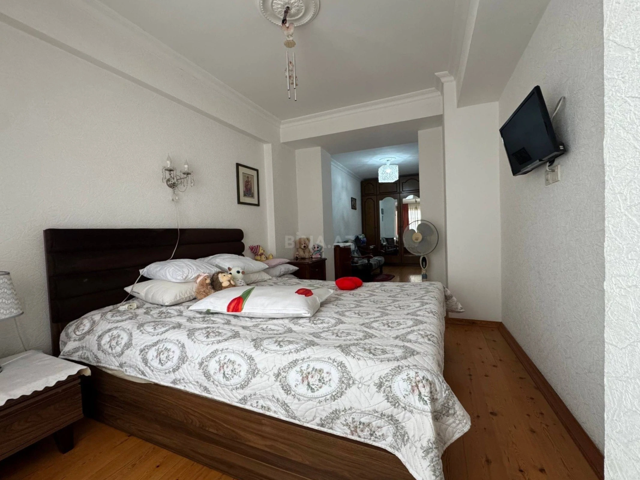 Satılır 3 otaqlı mənzil 115 m²