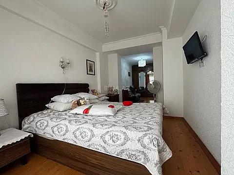 Satılır 3 otaqlı mənzil 115 m²