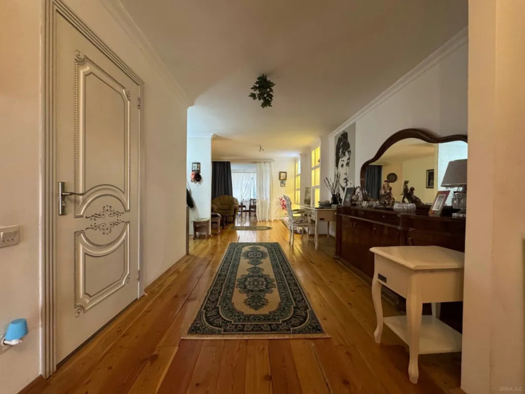 Satılır 3 otaqlı mənzil 115 m²