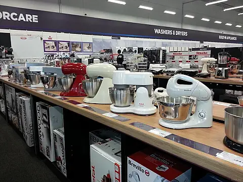 Satılır obyekt 302 m²