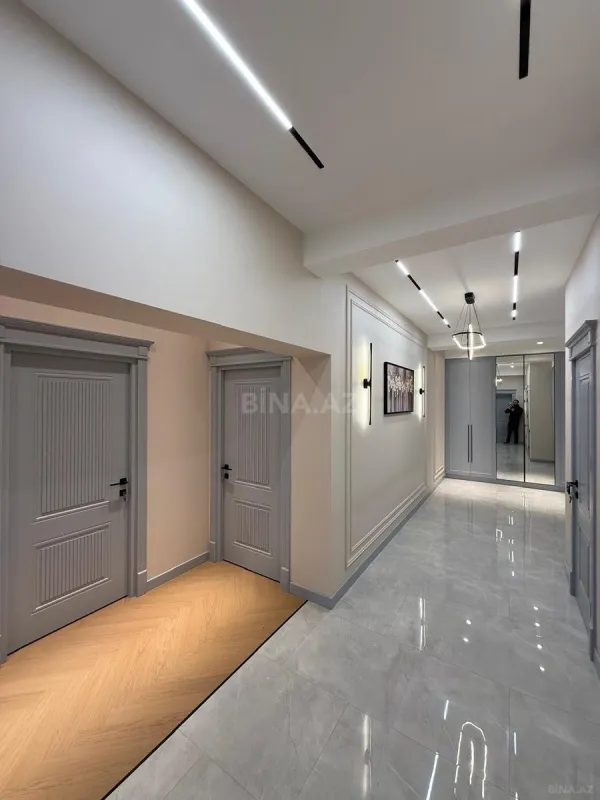 Satılır 4 otaqlı mənzil 118 m²