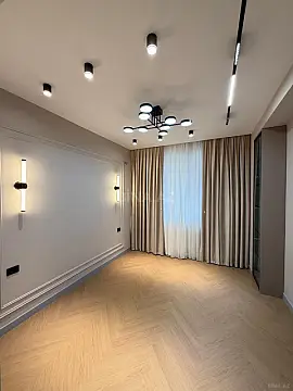 Satılır 4 otaqlı mənzil 118 m²