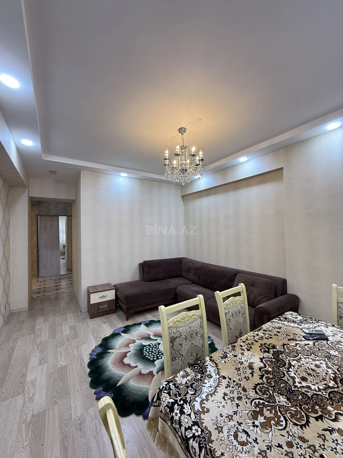 Satılır 2 otaqlı mənzil 70 m²