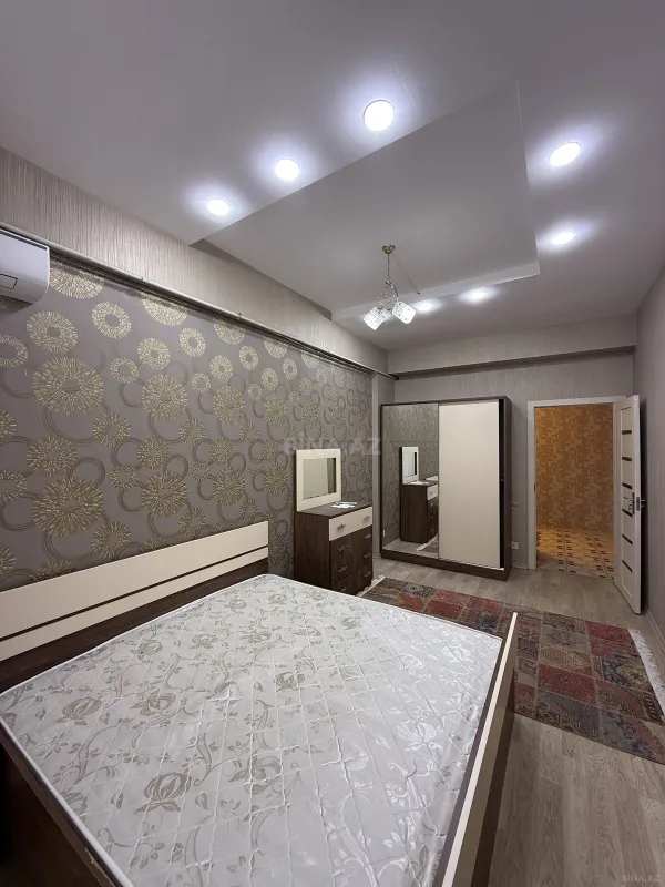 Satılır 2 otaqlı mənzil 70 m²
