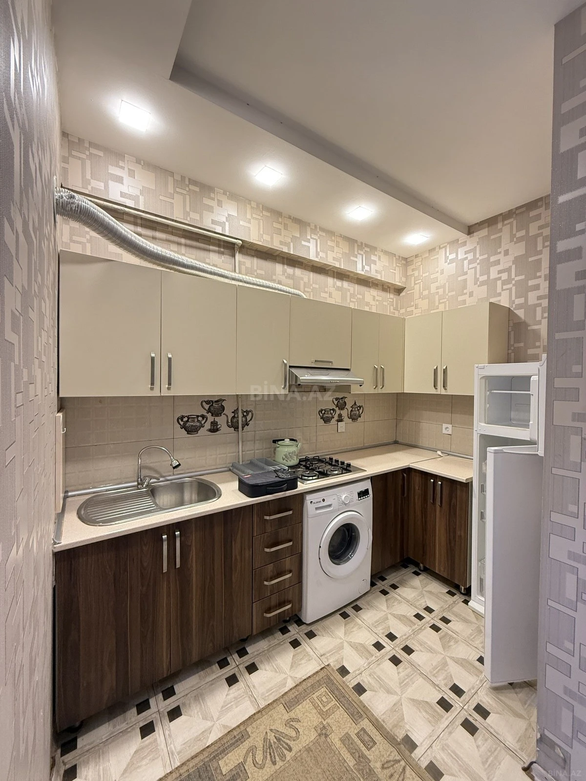 Satılır 2 otaqlı mənzil 70 m²