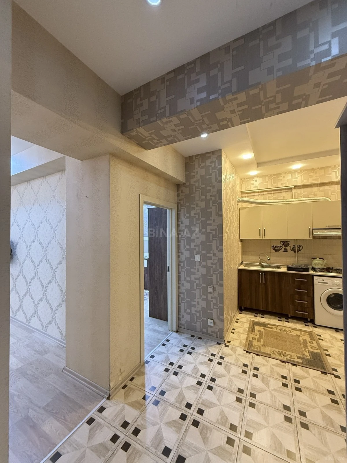 Satılır 2 otaqlı mənzil 70 m²