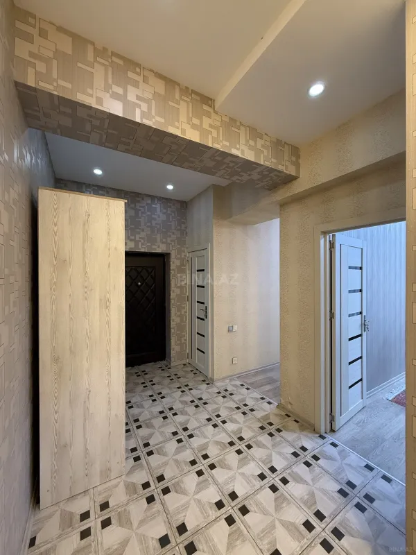 Satılır 2 otaqlı mənzil 70 m²