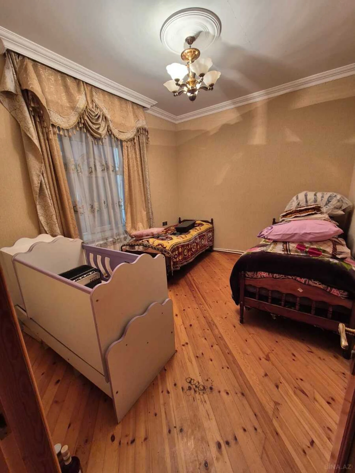 Satılır 5 otaqlı həyət evi 234.6 m²