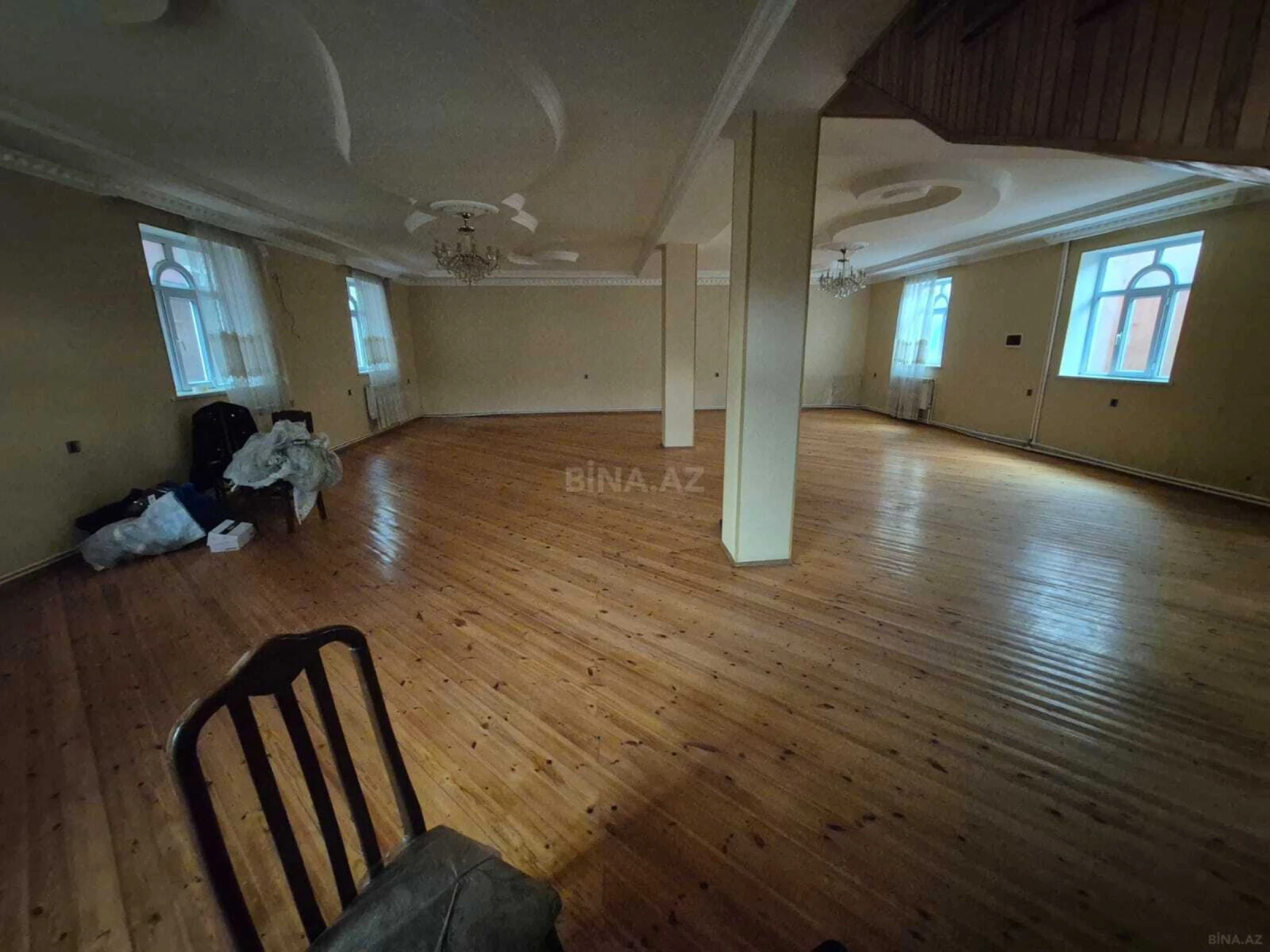 Satılır 5 otaqlı həyət evi 234.6 m²