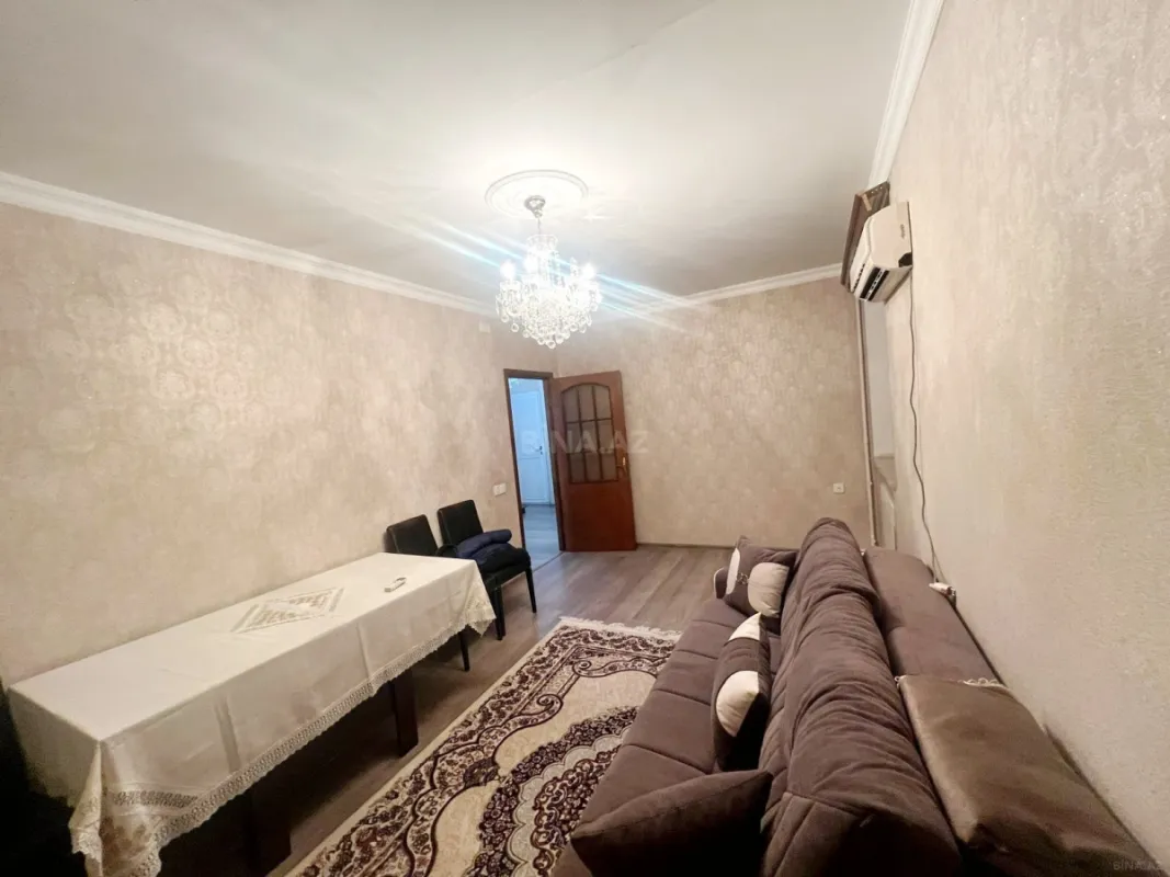 Kirayə verilir 2 otaqlı mənzil 70 m²