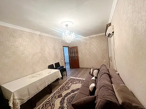 Kirayə verilir 2 otaqlı mənzil 70 m²