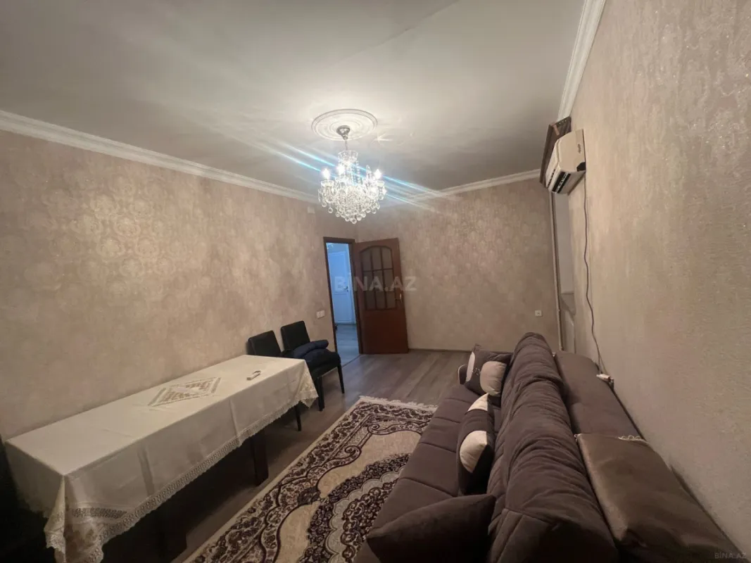 Kirayə verilir 2 otaqlı mənzil 70 m²