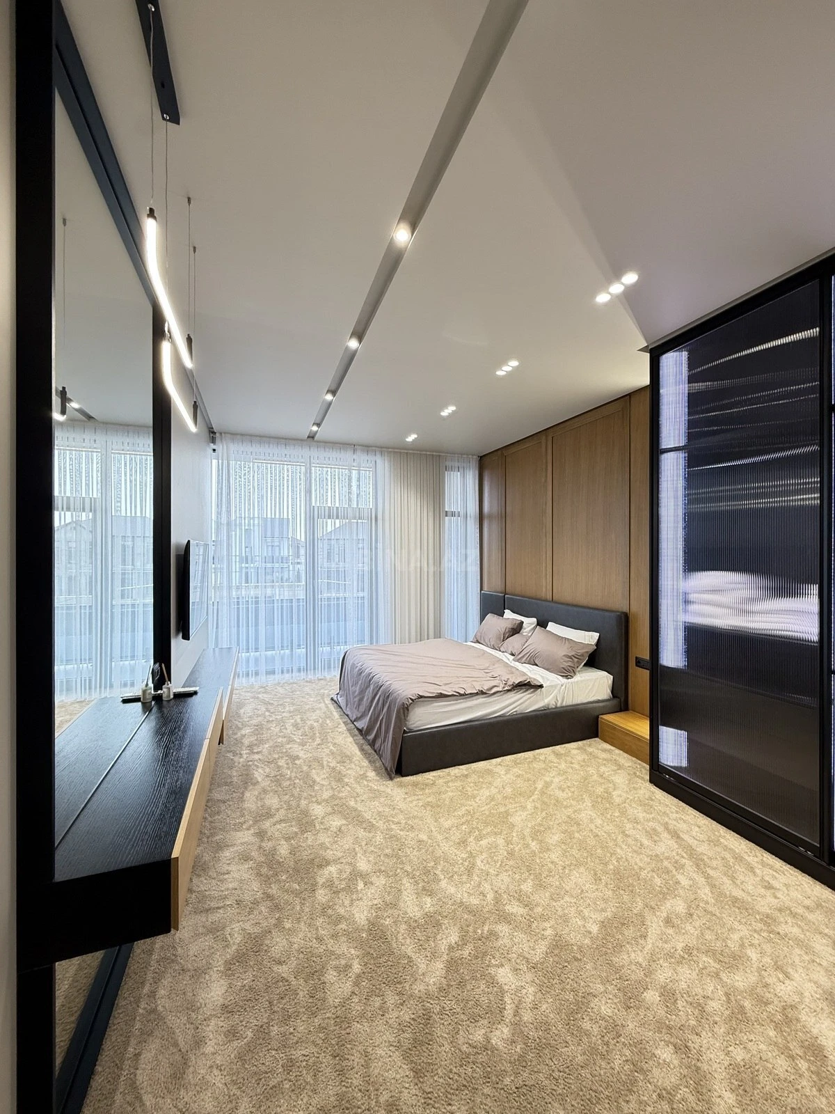 Satılır 4 otaqlı həyət evi 250 m²