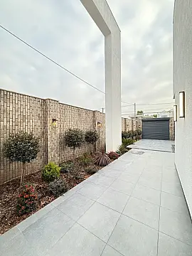 Satılır 4 otaqlı həyət evi 250 m²
