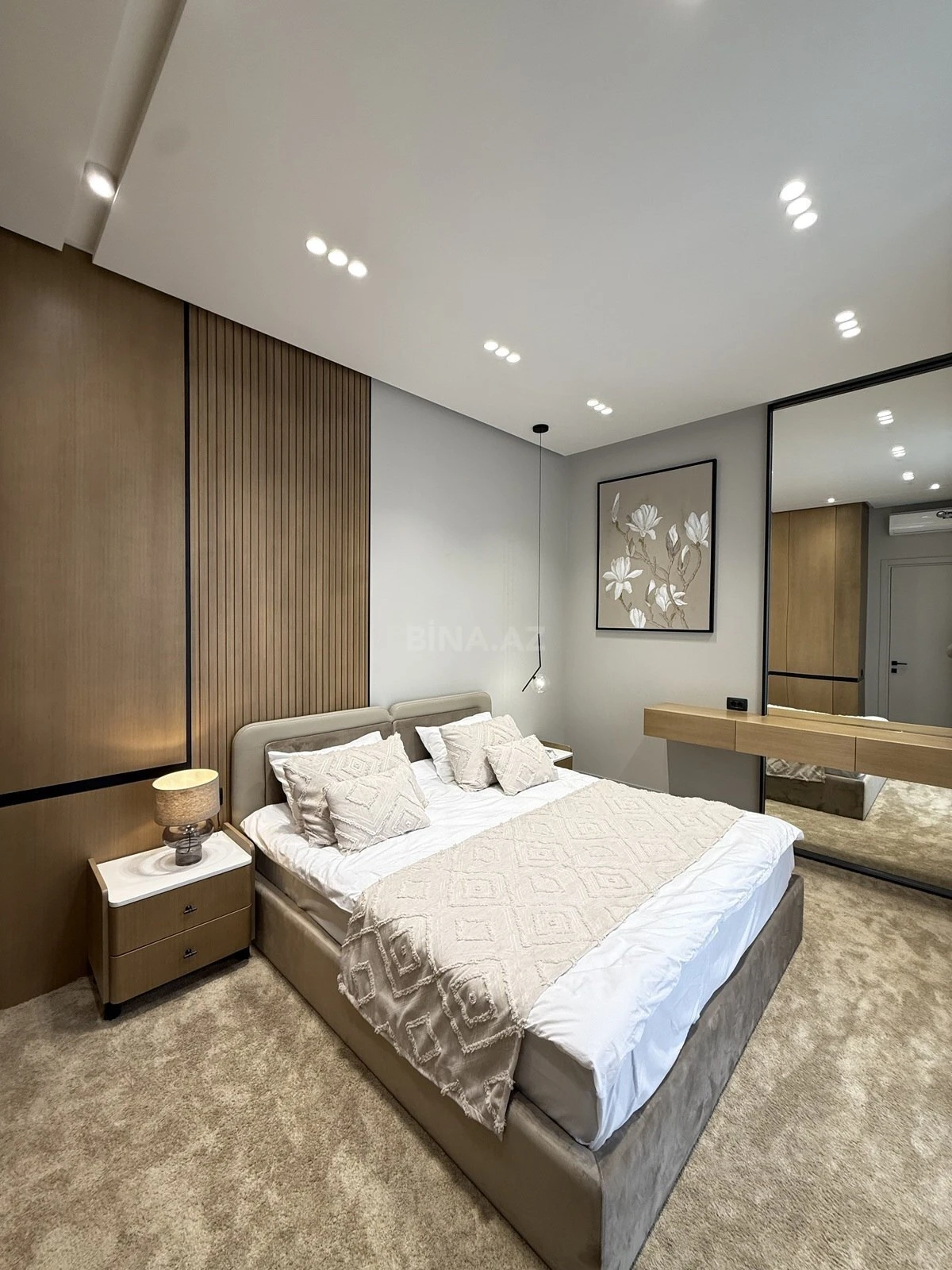 Satılır 4 otaqlı həyət evi 250 m²